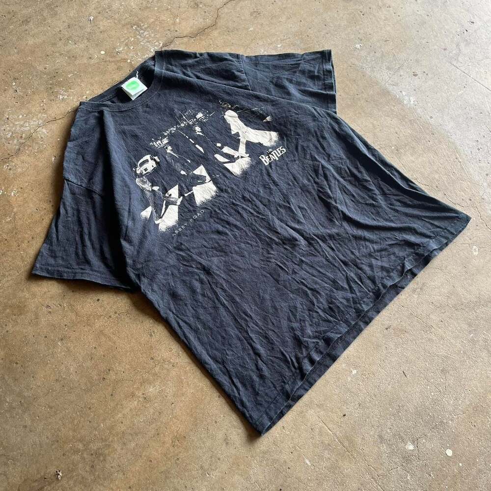 Vintage 2005 The Beatles Abbey Road Band Tee - Faded Single Stitched Shirt